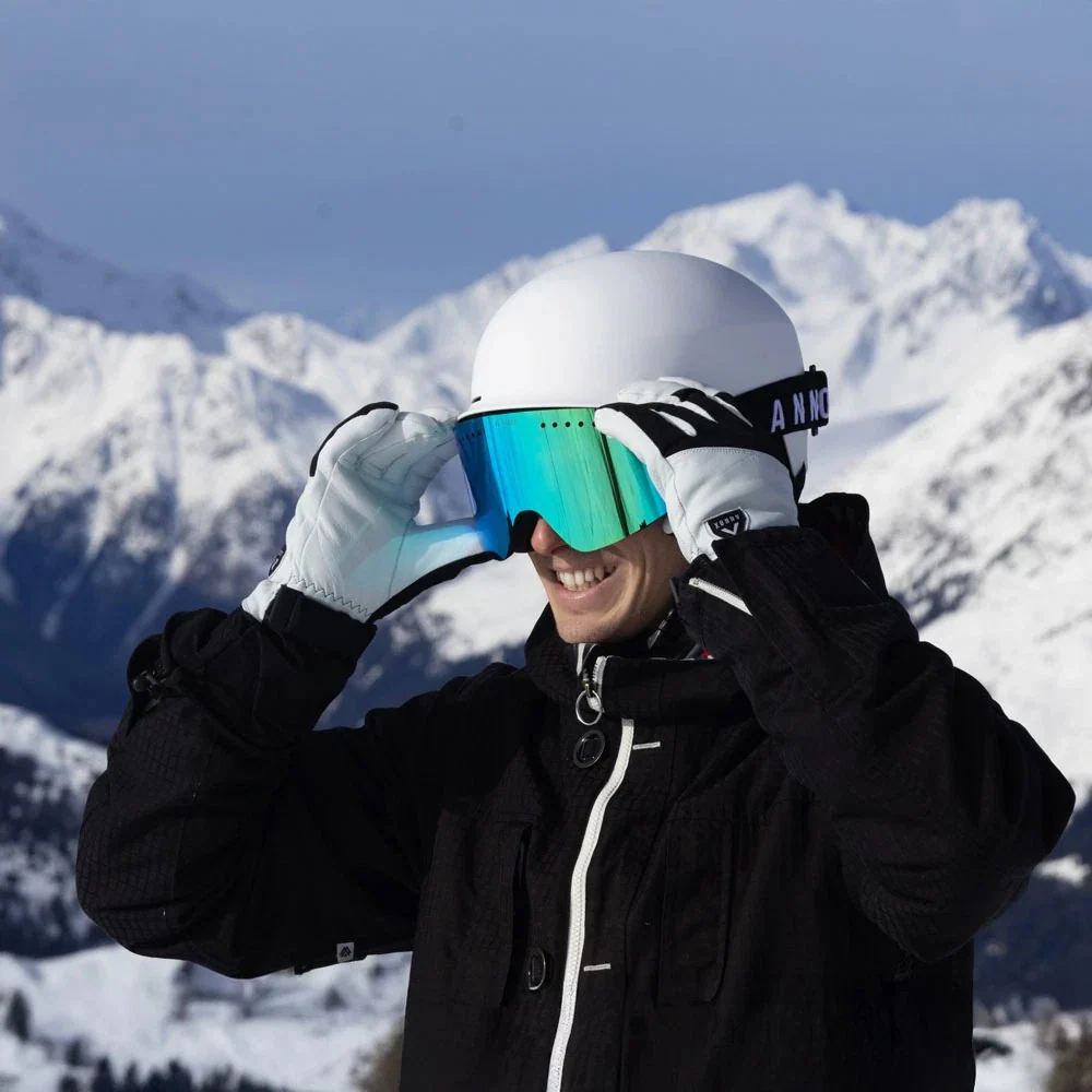 540 Blank Snow Helmet Black - Medium - Image 6