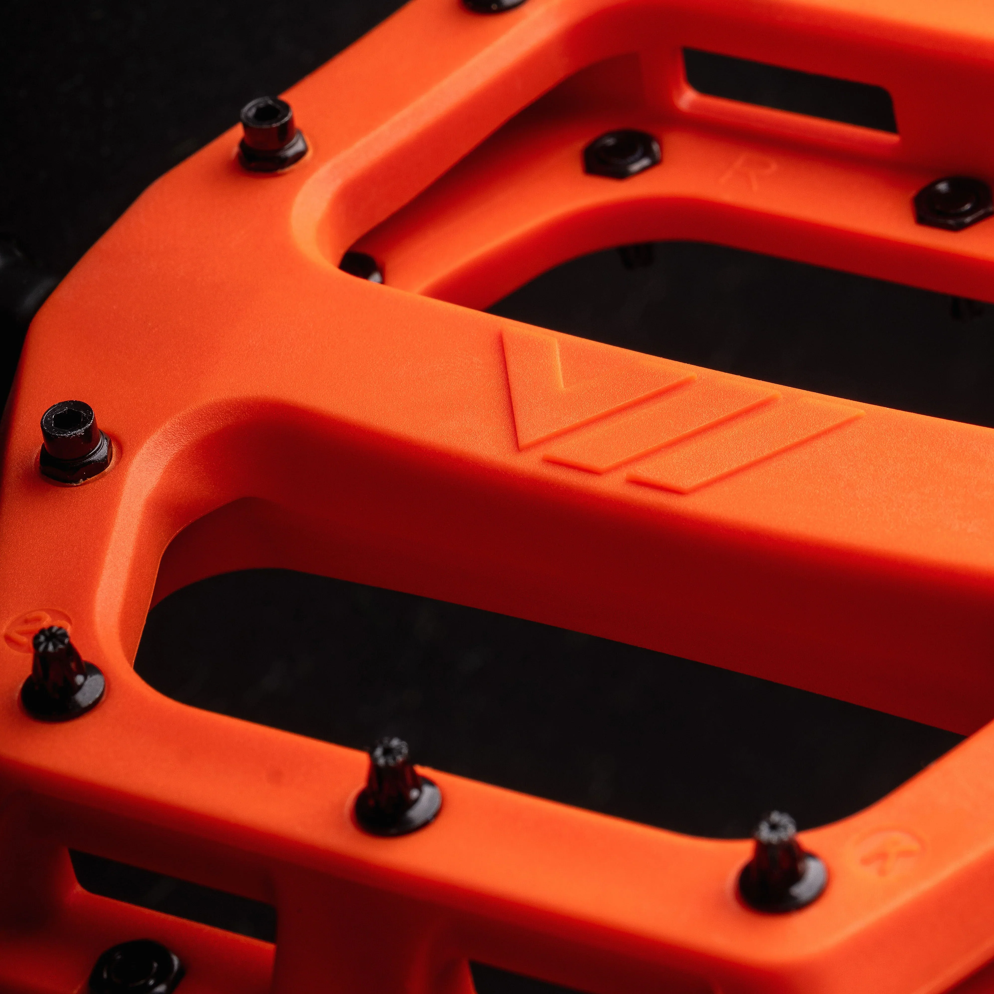 DMR V11 Pedal - Image 10